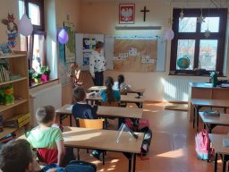 3-Szkola-Podstawowa-w-Zagajach
