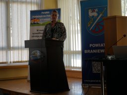 "UCZEŃ W KRYZYSIE - POMOC INTERDYSCYPLINARNA"